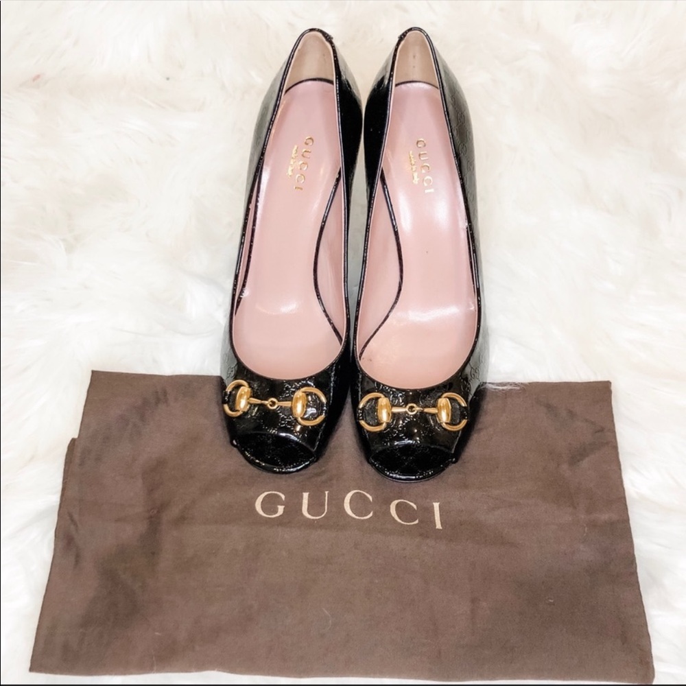 Excellent Condition Authentic Gucci Logo Pump - image 5